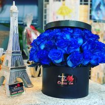 BLUE ROSES BOUQUET